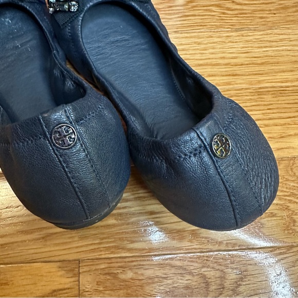 Tory Burch Eddie Navy Leather Ballet Flats with Rhinestone Bow — Size 6.5 - Picture 6 of 7
